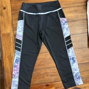 Black Girls' Athletic Capri Leggings with Purple Marble Panels